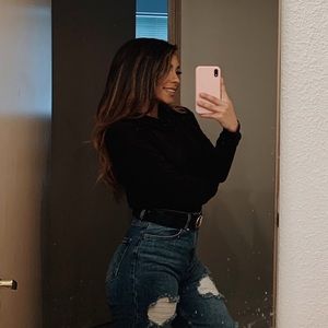 Meet your Posher, Simone